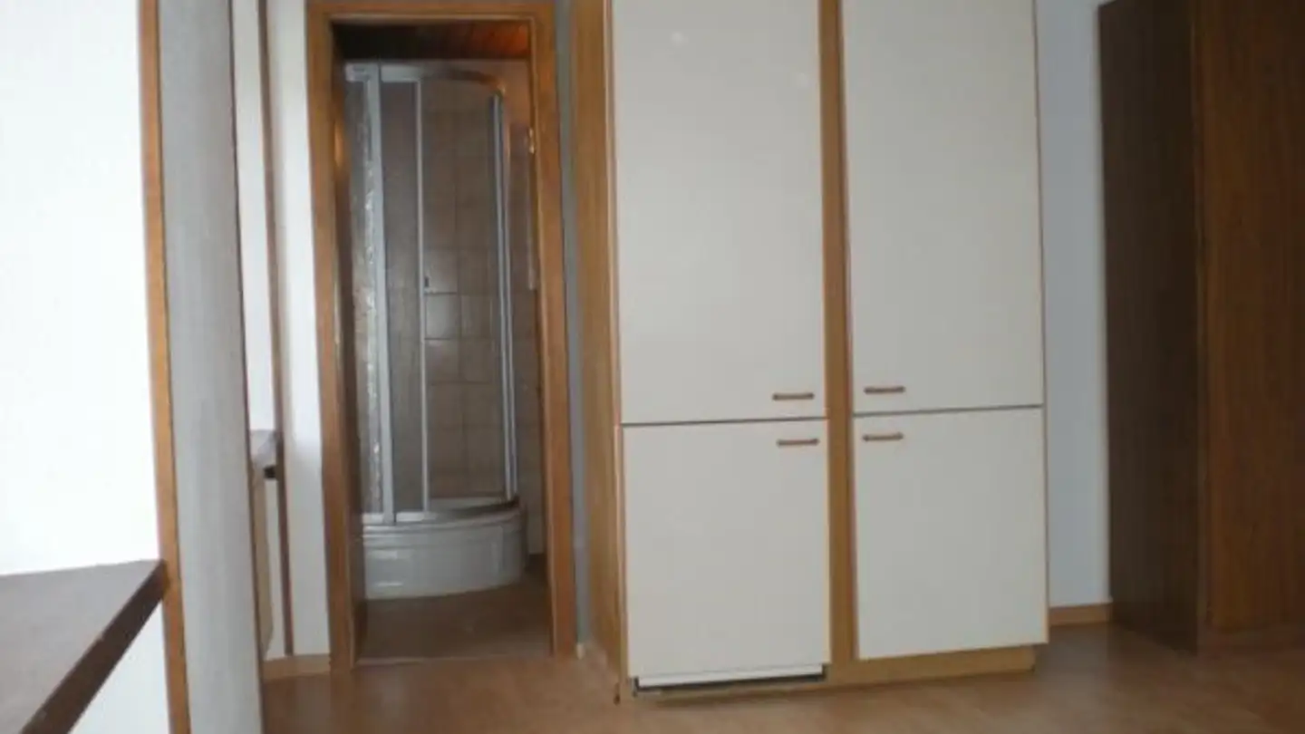 Wohnung mieten - Rue Miéville 2, 2105 Travers - Foto 2