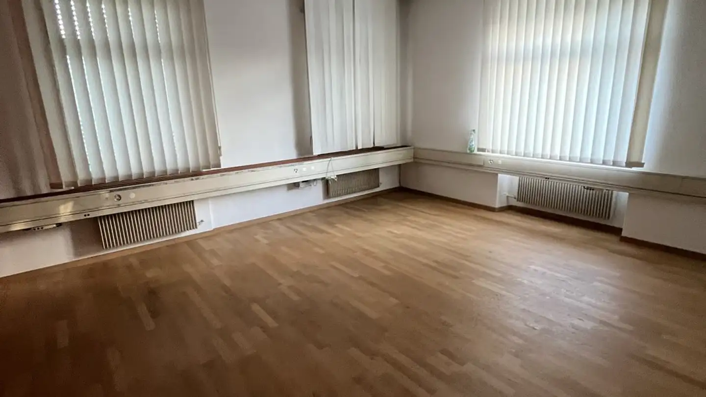 Bürofläche mieten - Eichtalstrasse 53, 8634 Hombrechtikon