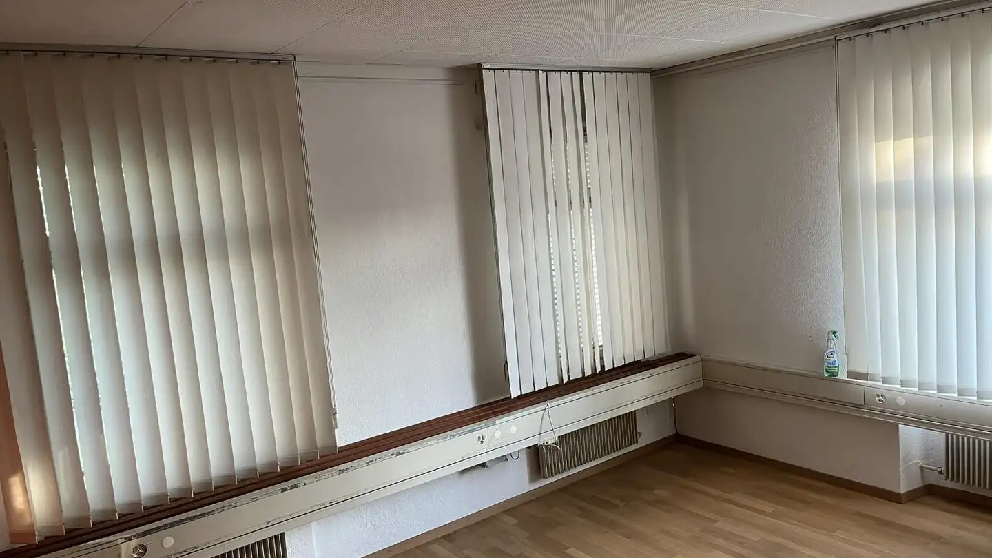 Bürofläche mieten - Eichtalstrasse 53, 8634 Hombrechtikon - Foto 3