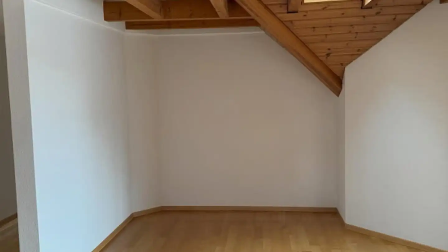 Attic flat for rent - Weieren 31a, 9523 Züberwangen - Photo 3