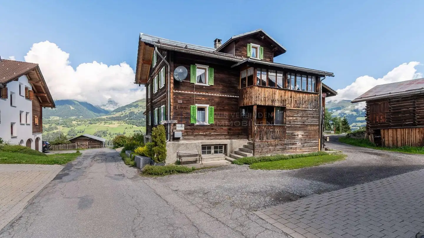 Semi-detached house for sale - 7134 Obersaxen