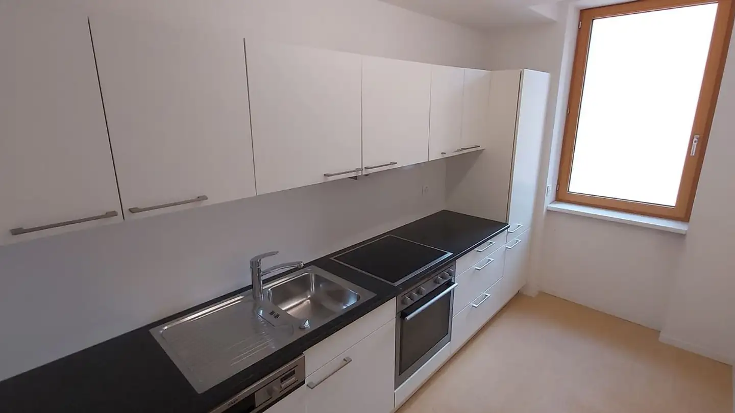 Apartment for rent - Via Ai Crotti 1, 6830 Chiasso - Photo 2