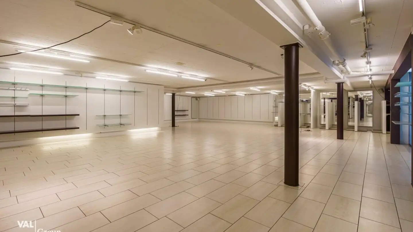 Commerciale in affitto - Belalpstrasse 9, 3900 Brig - Photo 3