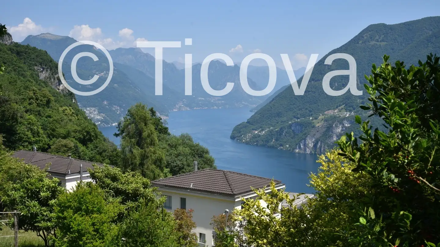 Villa for rent - 6914 Carona