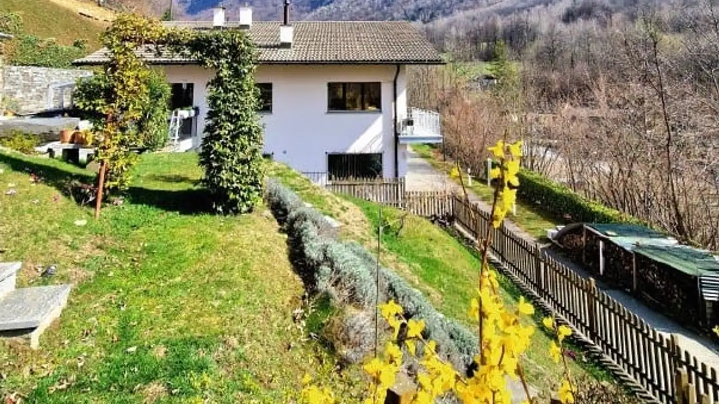 Casa bifamiliare in vendita - 6717 Torre