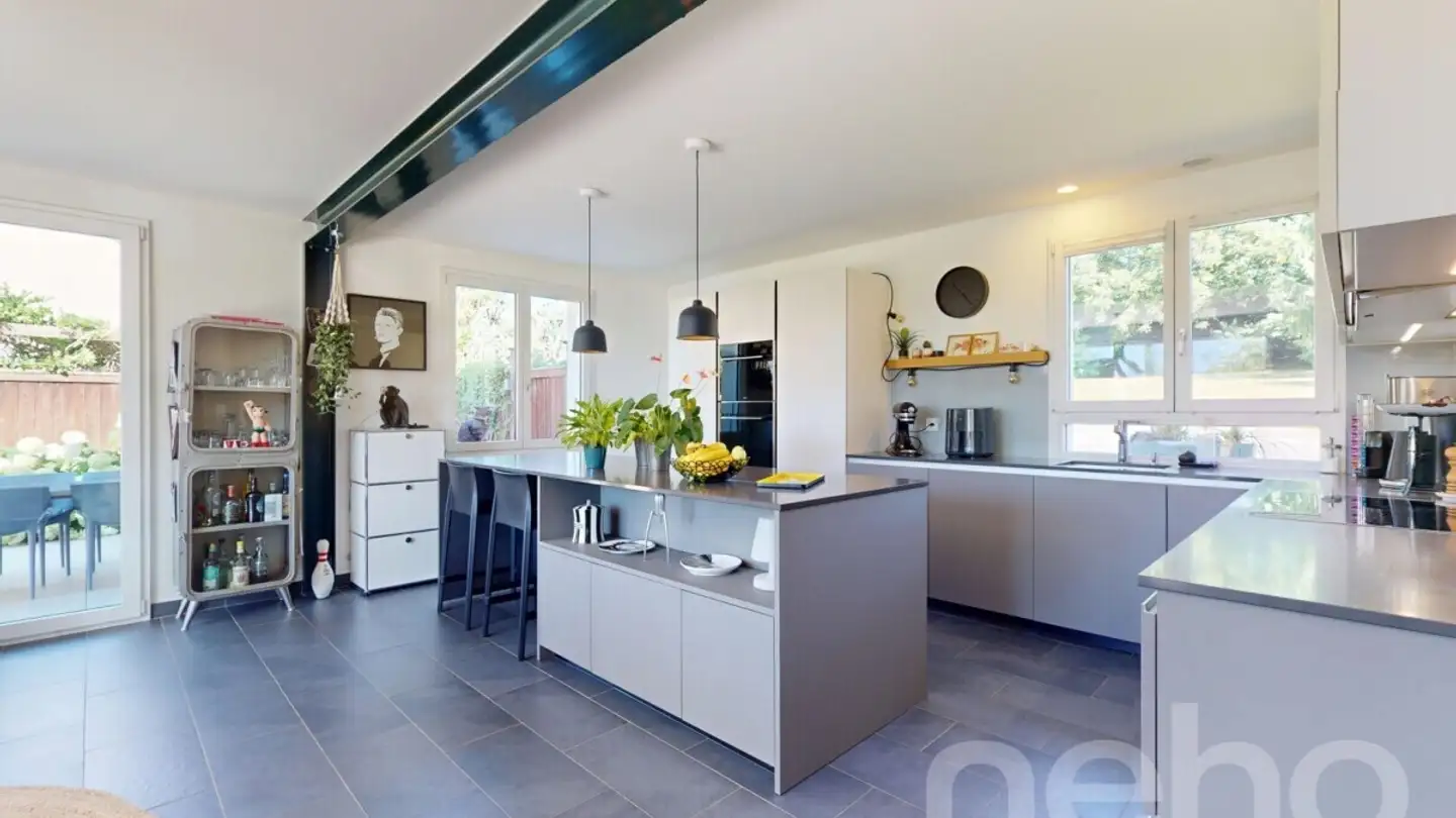 Single house for sale - 1422 Grandson - Photo 2