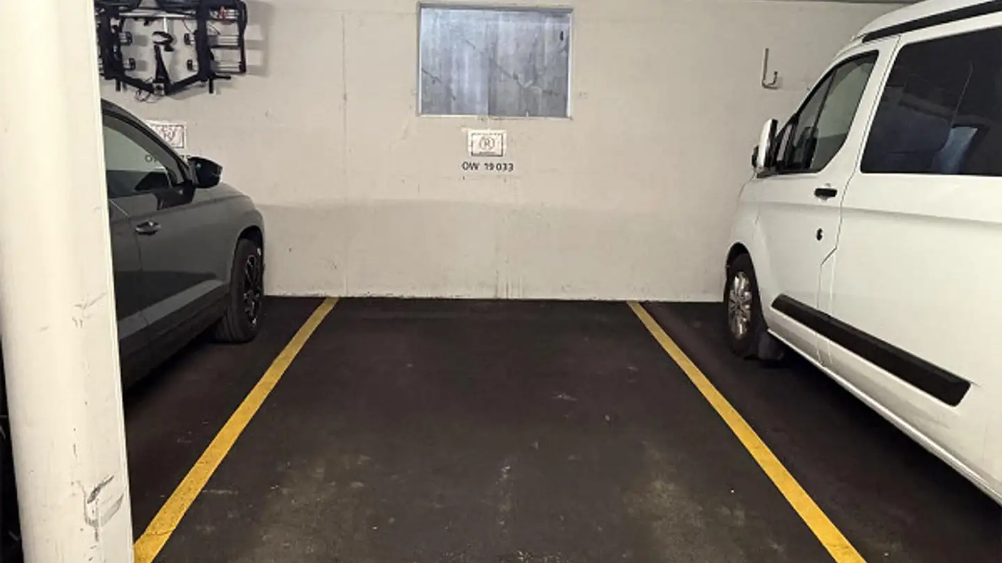 Place de parking couverte à louer - Bruder-Klausen-Weg 6, 6072 Sachseln
