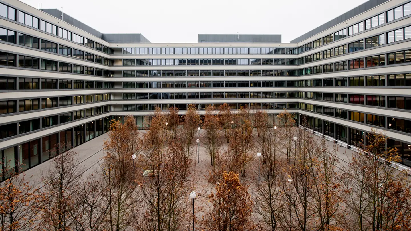 Überdachter Motorradparkplatz mieten - Turbinenstrasse 16, 8400 Winterthur