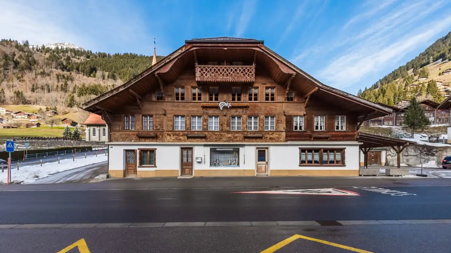 Residential building for sale - 1656 Jaun