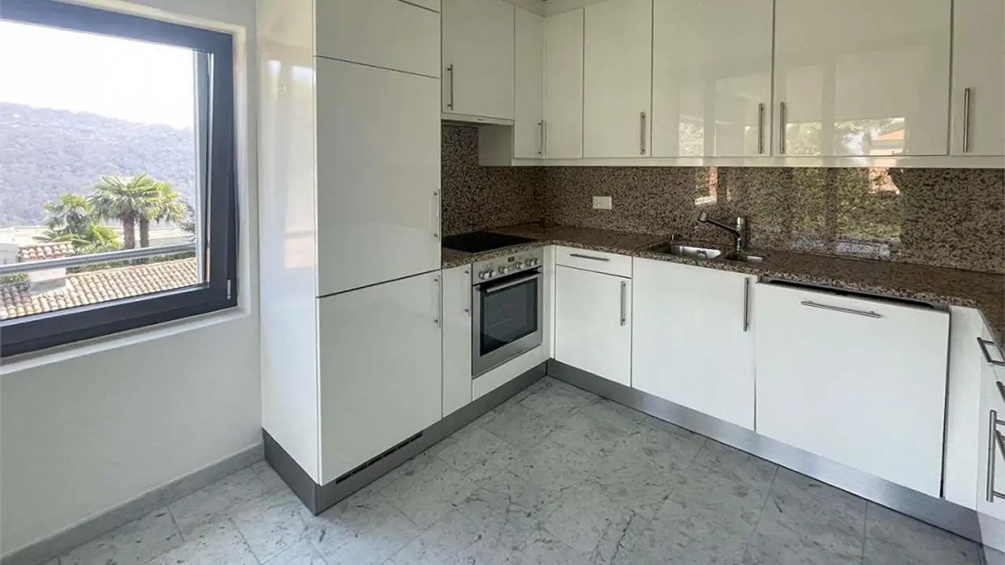 Appartamento in affitto - 6927 Agra - Photo 3