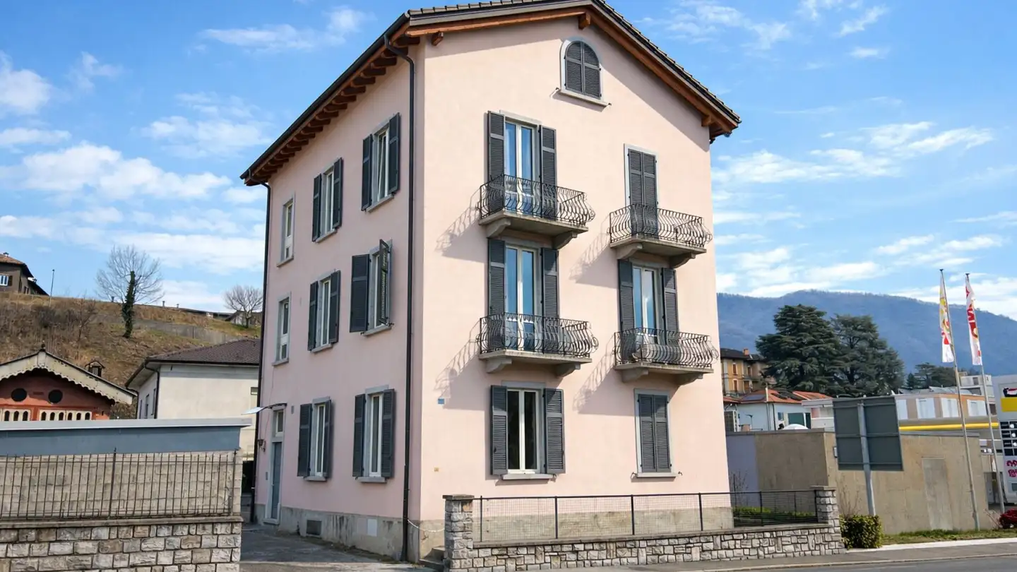 Residential building for sale - Via San Gottardo 36, 6828 Balerna