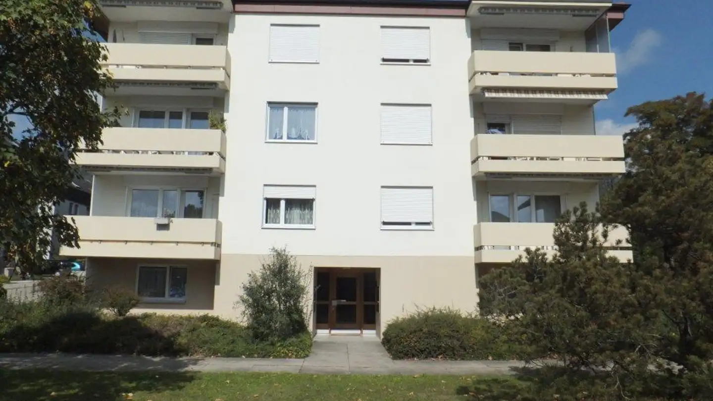 Parkplatz im Freien mieten - Buchenweg 3, 2544 Bettlach