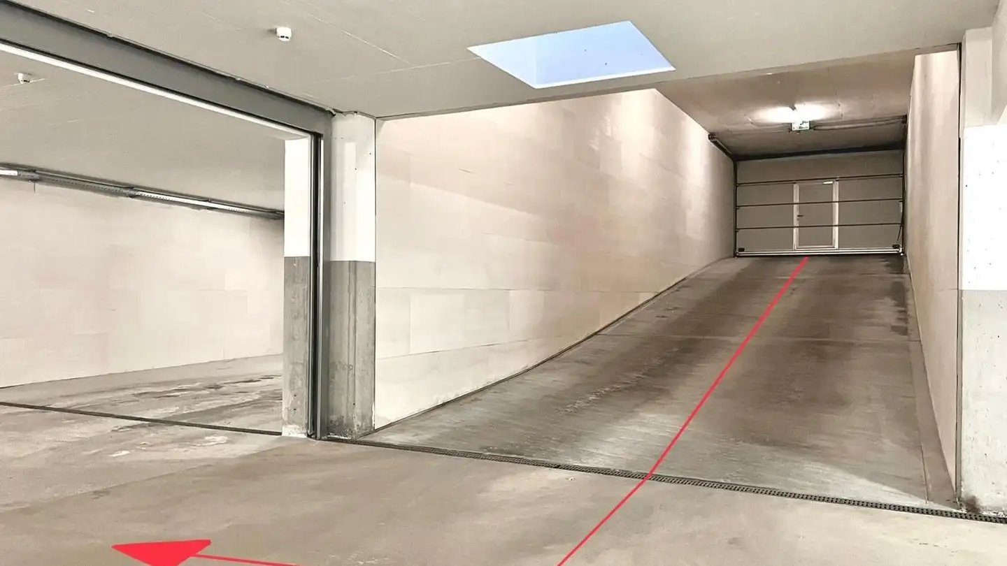 Parcheggio sotterraneo in affitto - San Bastiaun, 7503 Samedan