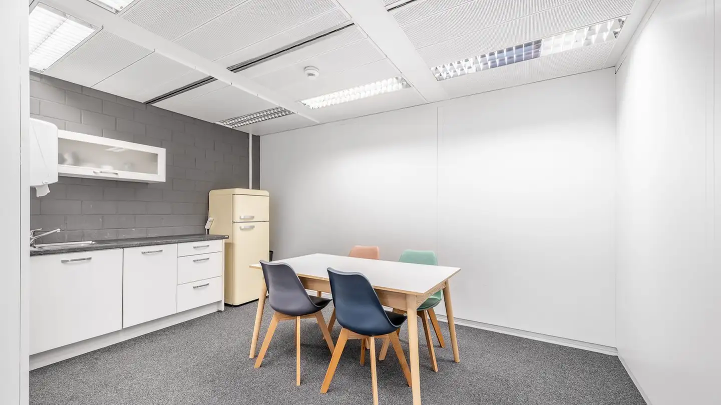 Office space for rent - Riedstrasse 1, 8953 Dietikon - Photo 2