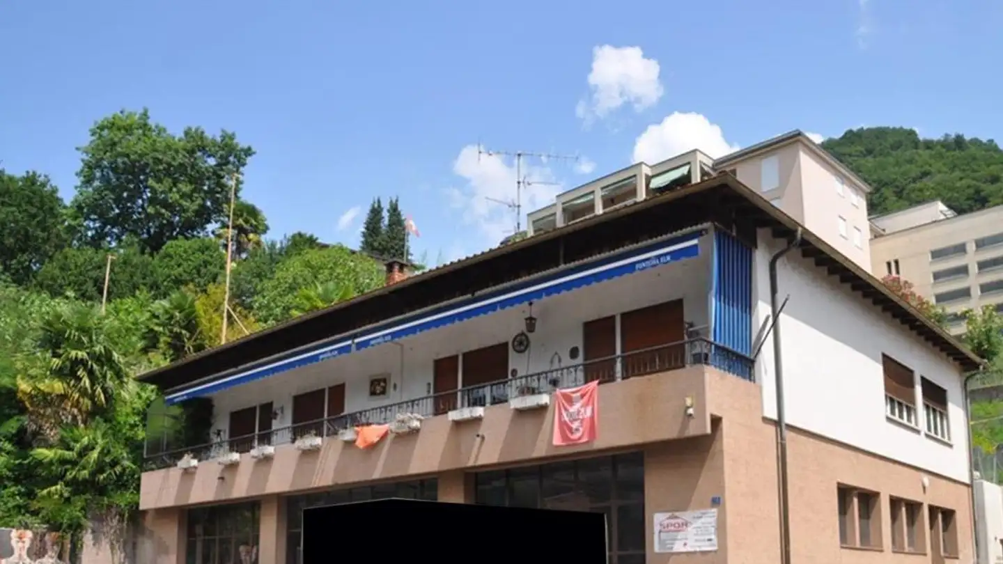 Residential building for sale - 6988 Ponte Tresa