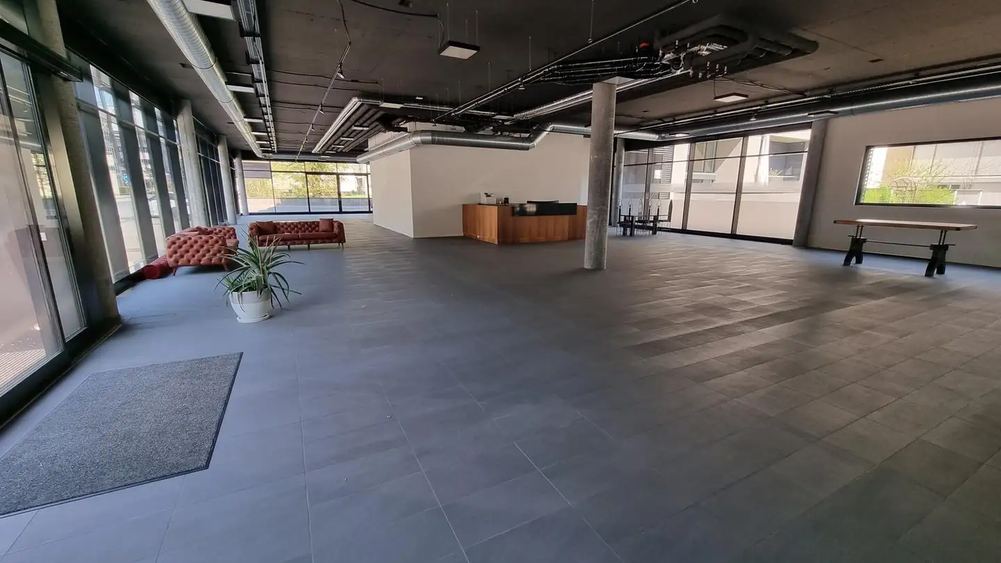 Commercial for rent - Baarerstrasse 54, 6300 Zug - Photo 2