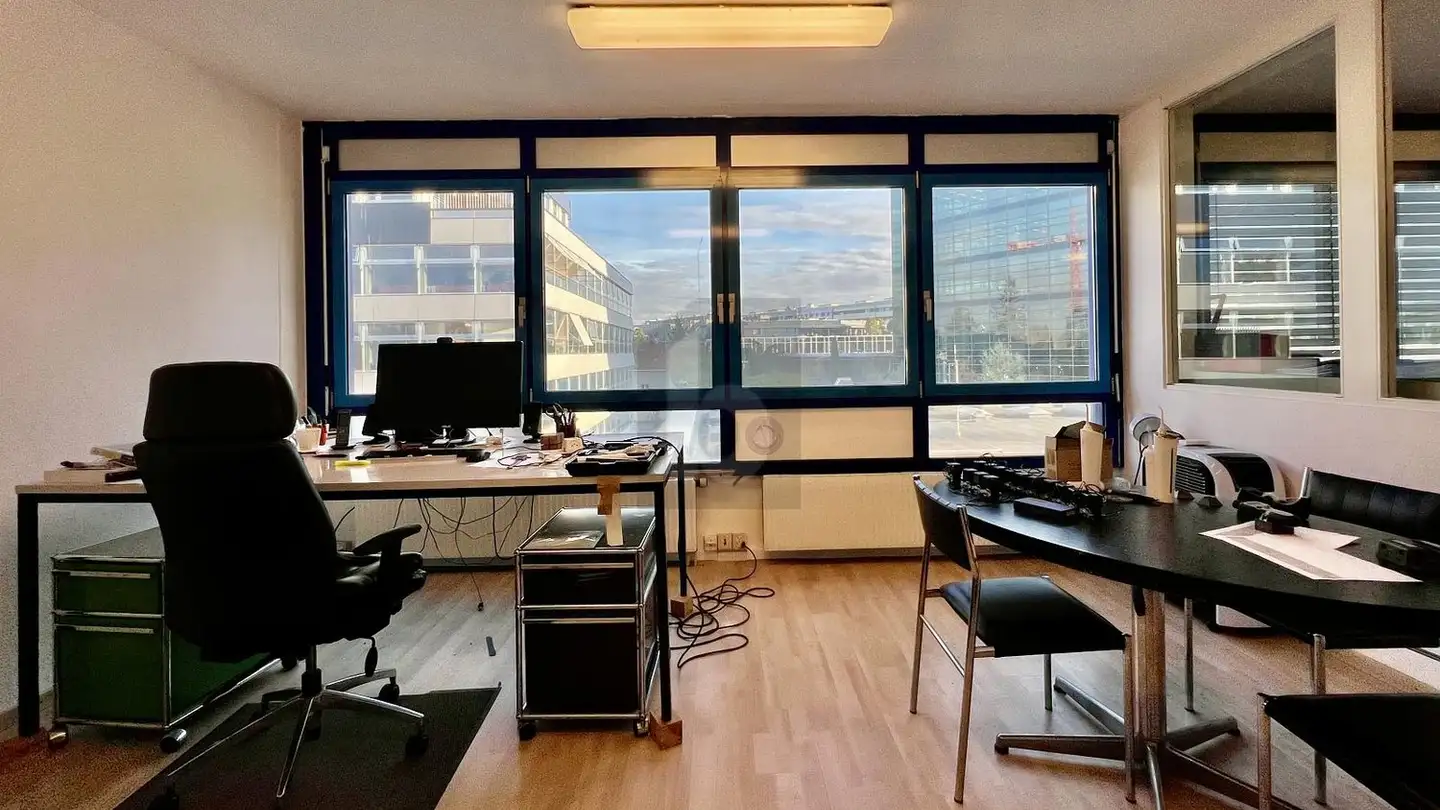 Office space for rent - 1225 Chêne-Bourg