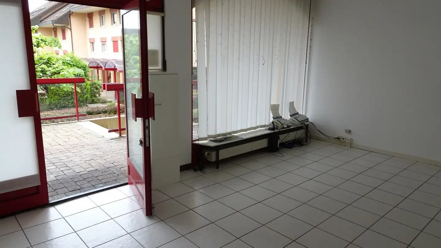 Überdachter Parkplatz mieten - Chemin Des Osches 73, 1009 Pully