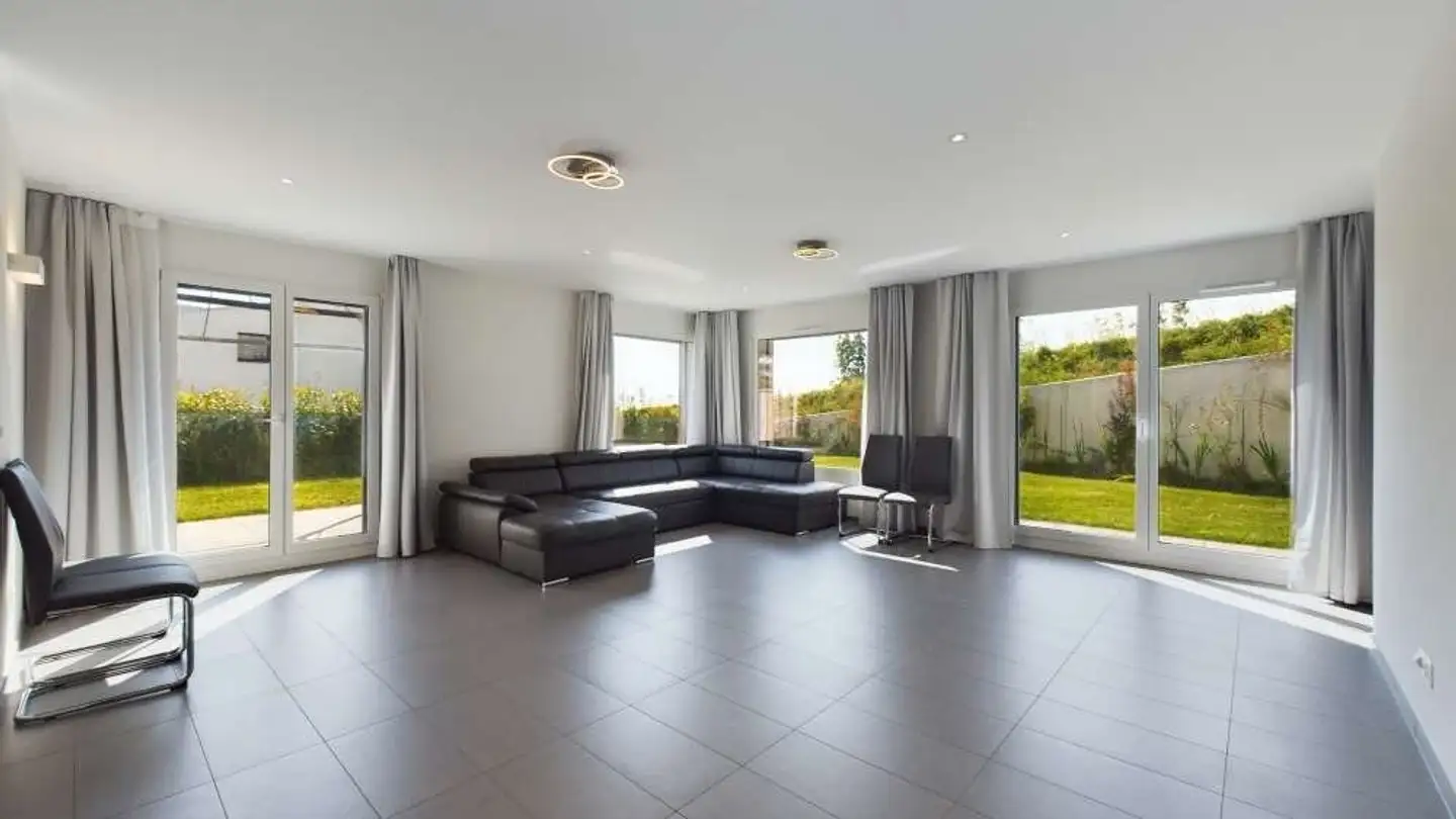 Villa for rent - Chemin De Montremoën 199, 1023 Crissier - Photo 2