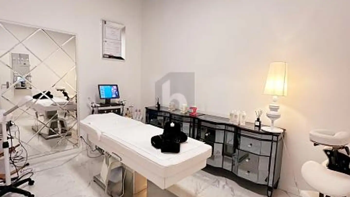 Medical practice for sale - 1008 Prilly