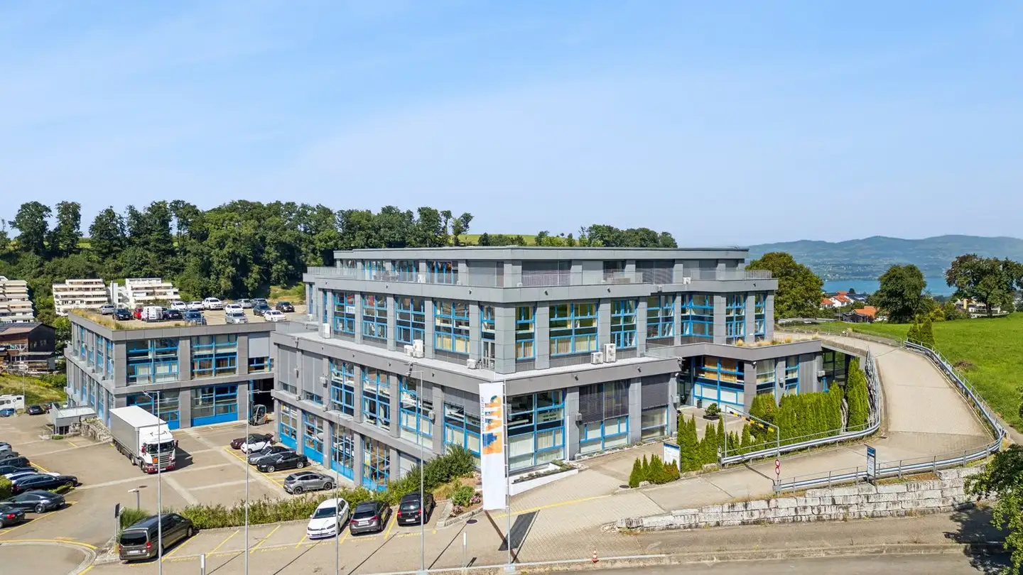 Industrial property for rent - Sihleggstrasse 23, 8832 Wollerau