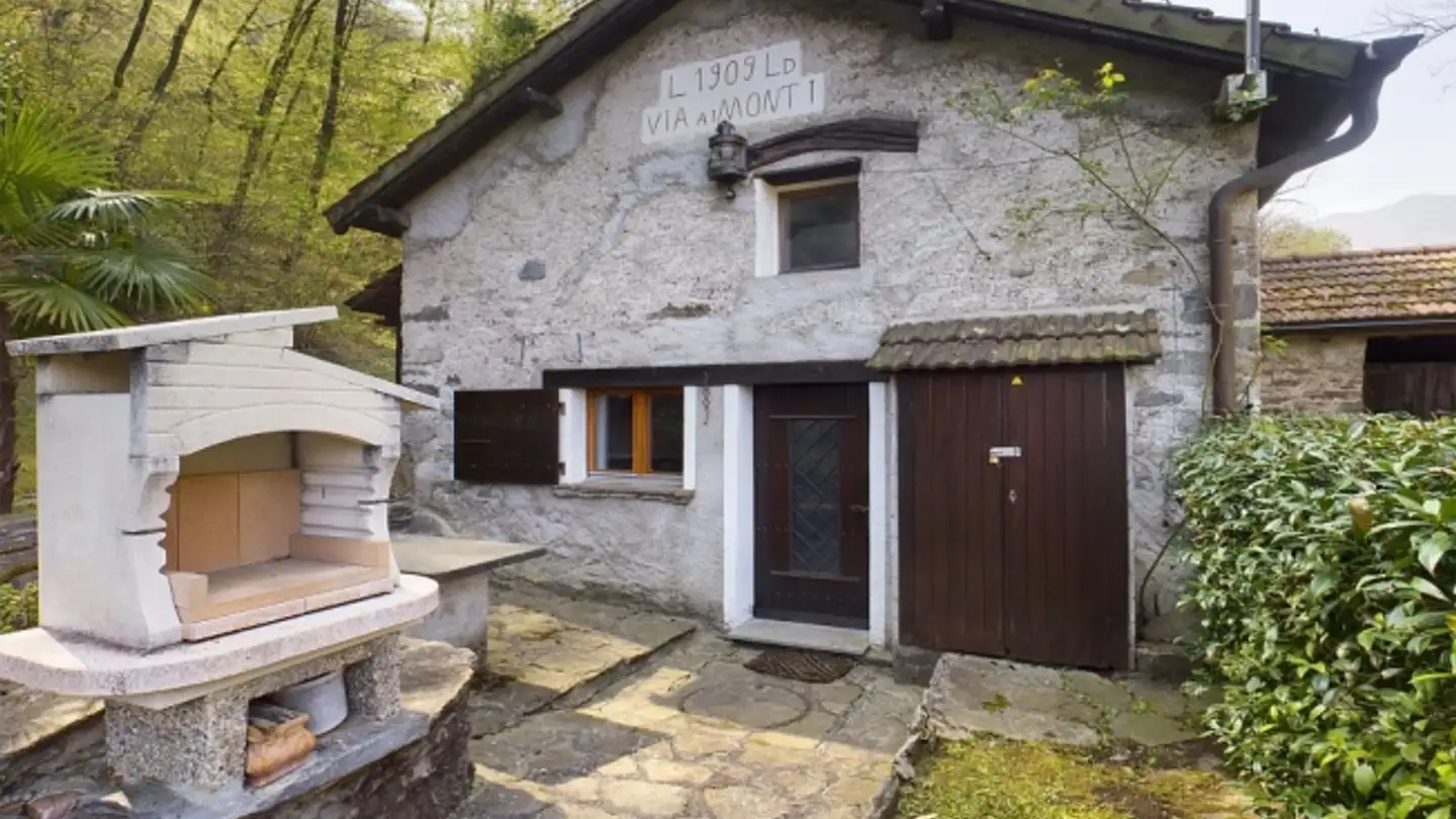 Office space for sale - 6805 Mezzovico