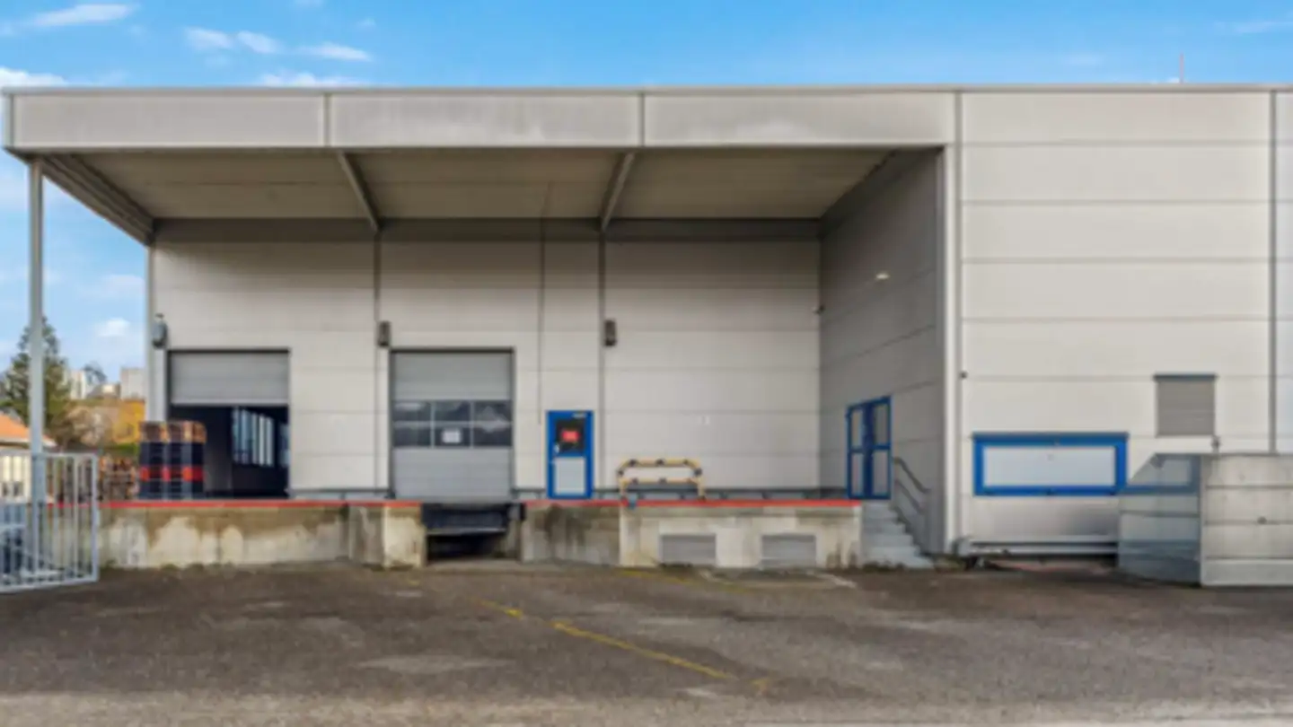 Espace de stockage à louer - Rue Du Collège 43, 2300 La Chaux-de-Fonds - Photo 4