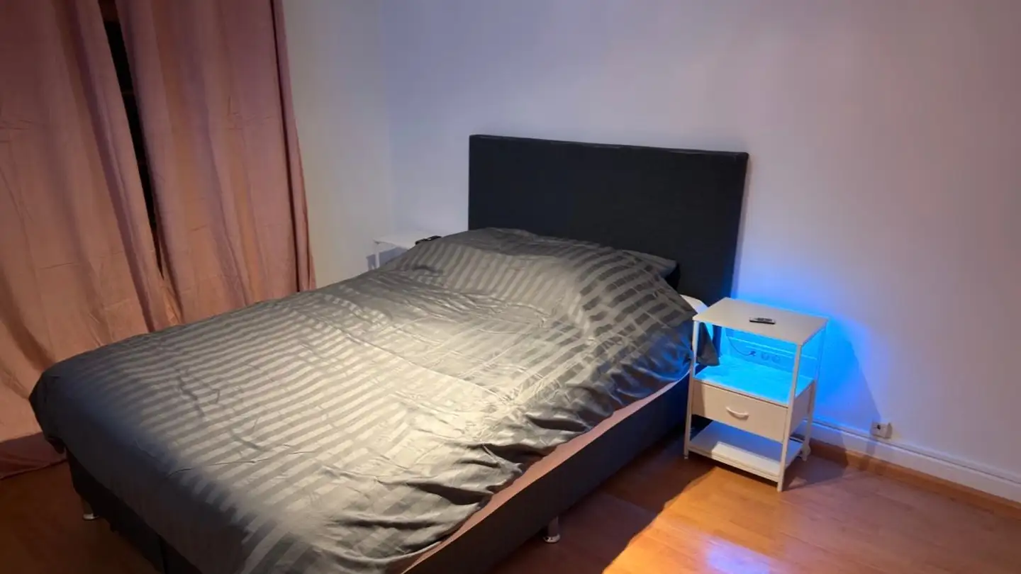 Single room for rent - Weichselmattstrasse 3, 4103 Bottmingen