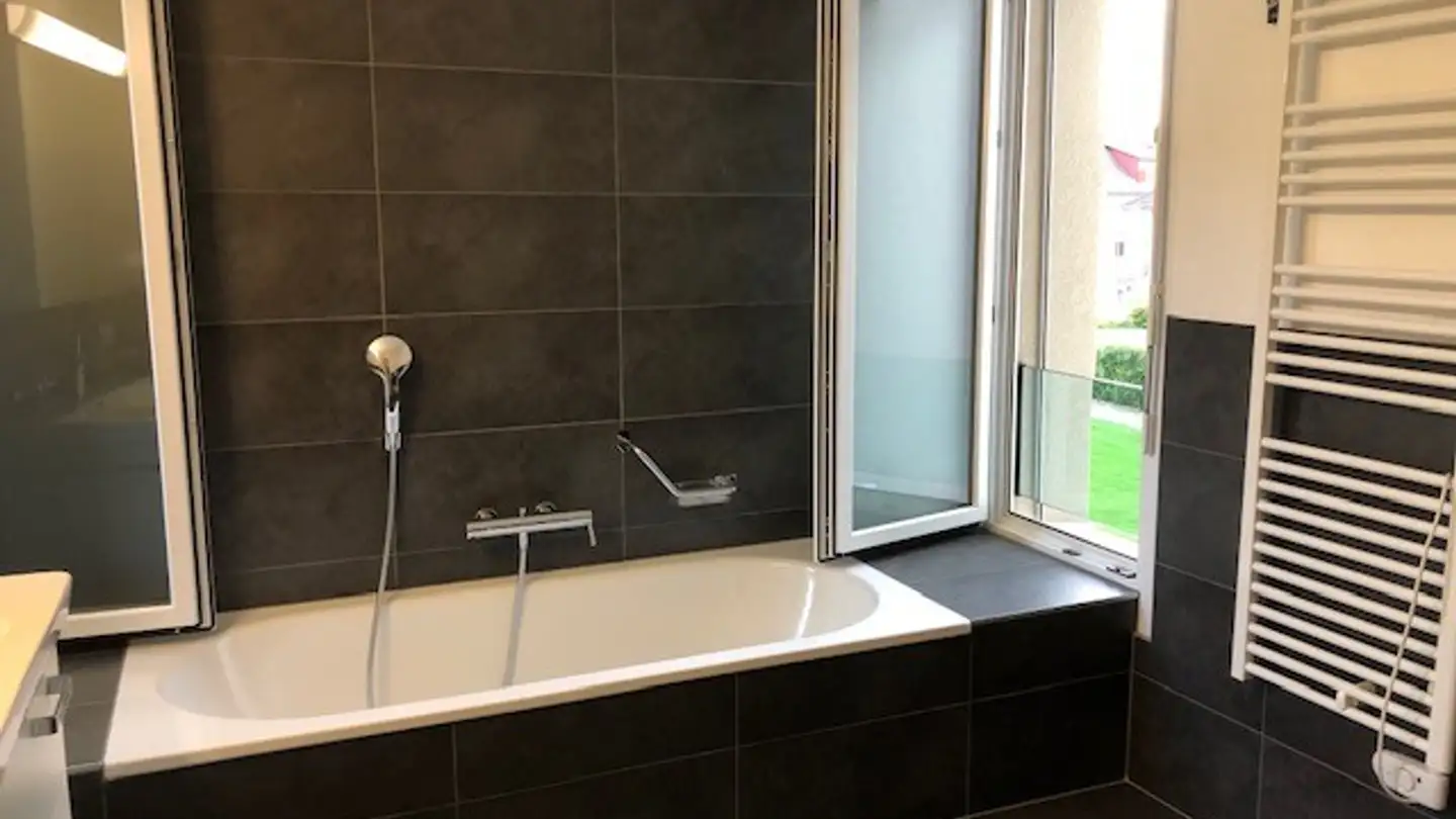 Wohnung mieten - Krähenbergstrasse 1, 2543 Lengnau BE - Foto 3