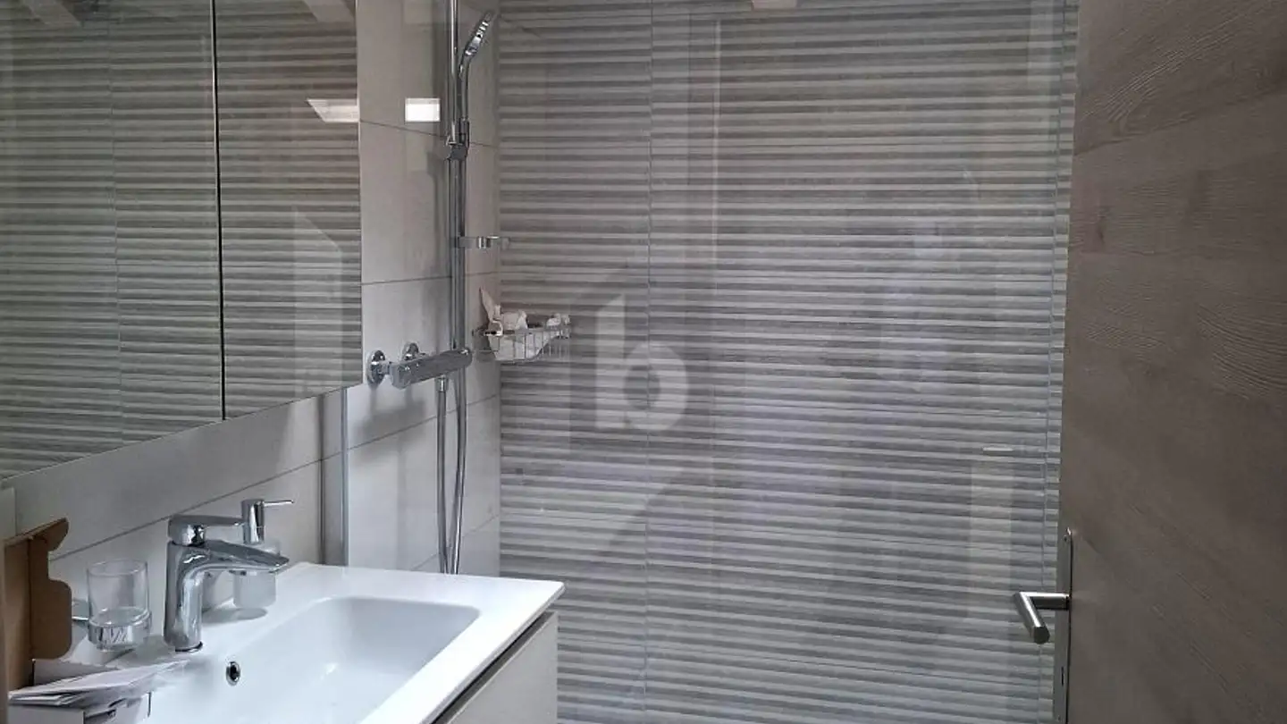 Attique à louer - 2830 Courrendlin - Photo 3