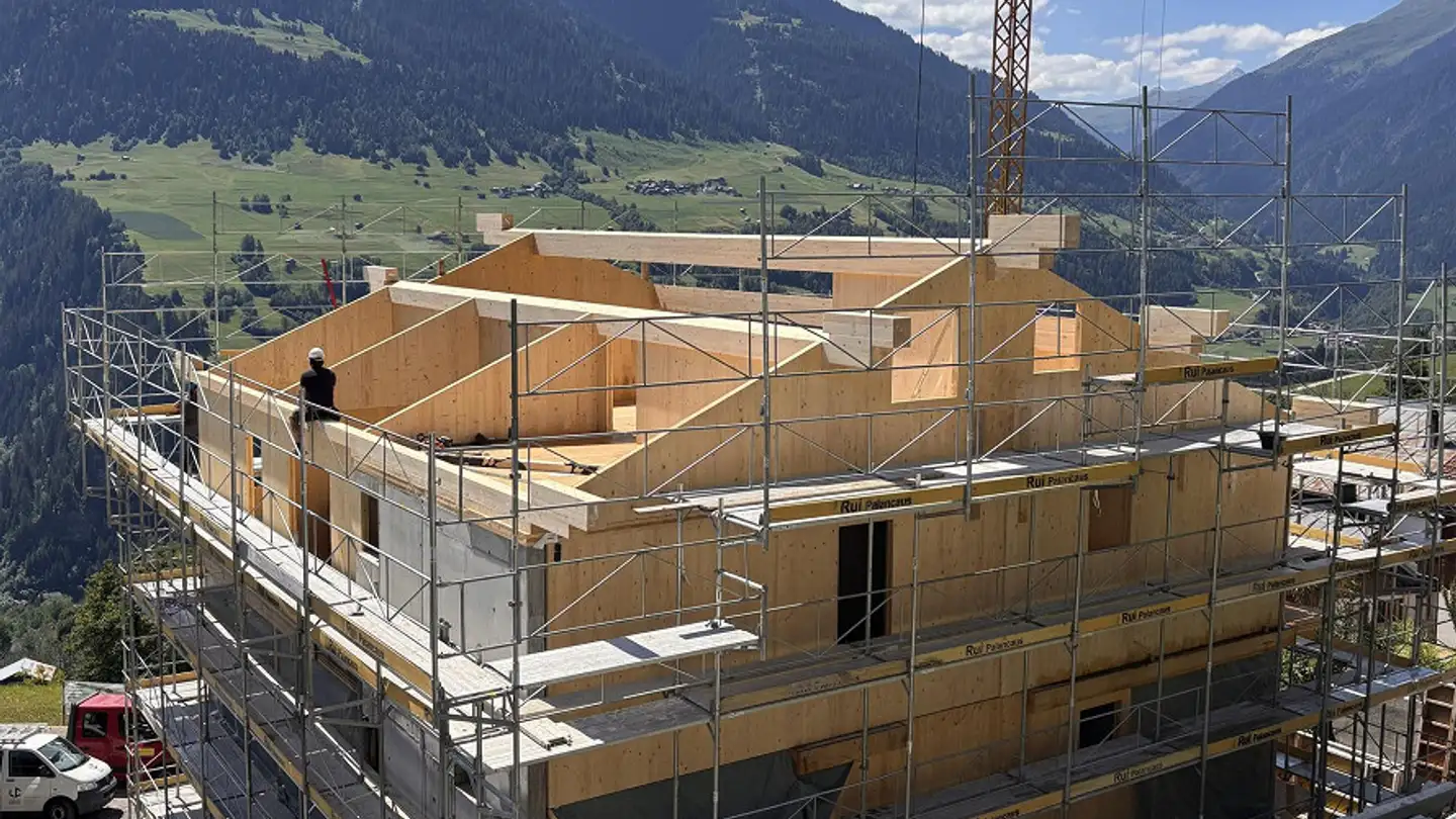 Wohnung kaufen - Entadem Vitg, 7142 Cumbel