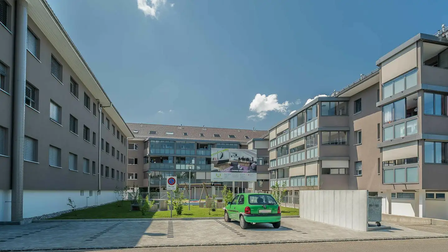 Place de parking souterraine à louer - Landskronweg 17, 4107 Ettingen