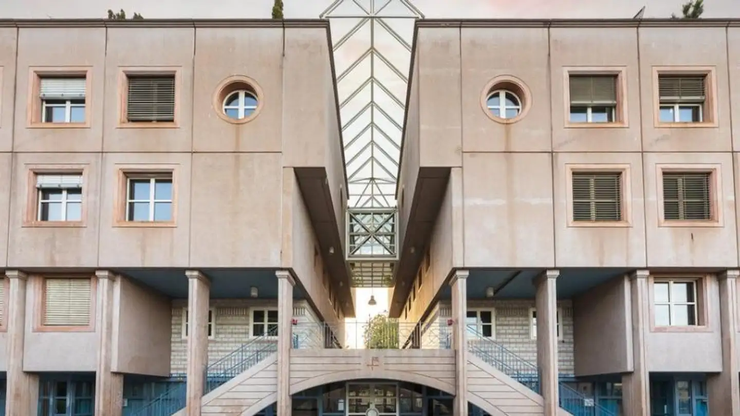 Office space for rent - Avenue Reverdil 4, 1260 Nyon