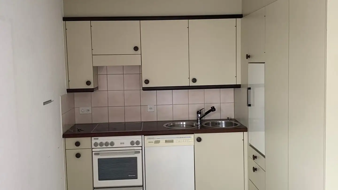 Apartment for rent - Glatttalstrasse, 8052 Zürich - Photo 2