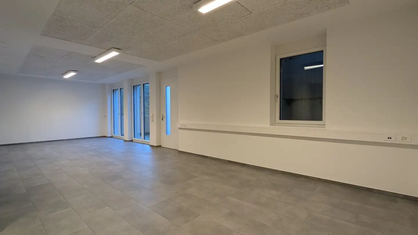 Gewerbe mieten - Winkelweg 2, 8224 Löhningen - Foto 3