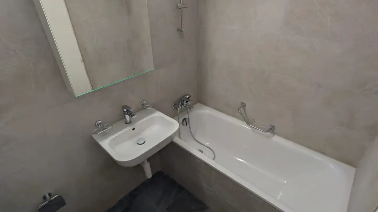 Appartamento in affitto - Rue Du Bois-Noir 39, 2300 La Chaux-de-Fonds - Foto 4