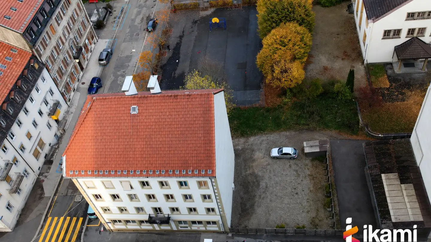Mixed-use building for sale - 2400 Le Locle