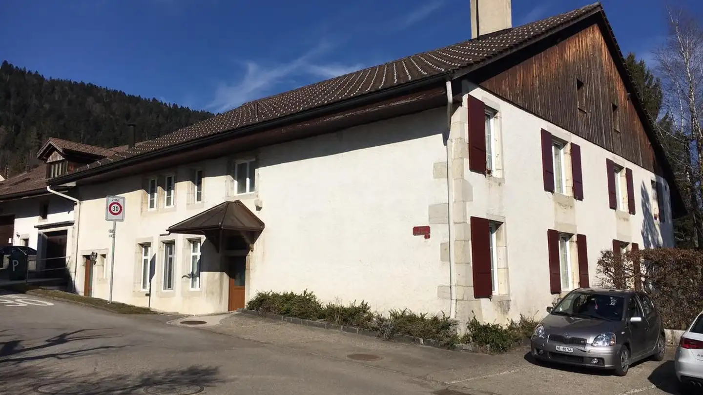 Apartment for rent - Rue Ami-Girard 2, 2054 Chézard-St-Martin