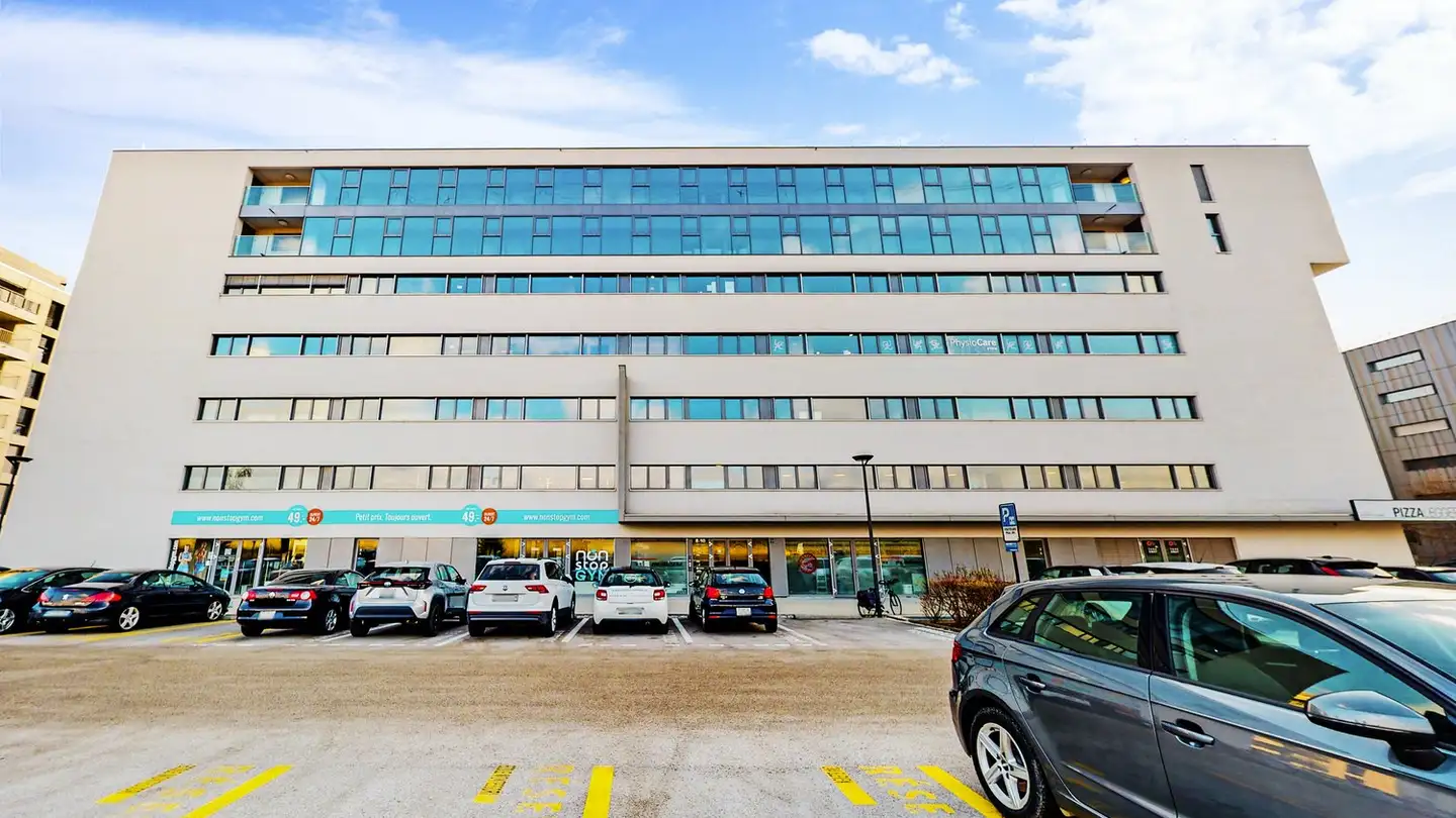 Outdoor parking space for rent - Allée de la Petite Prairie 8, 1260 Nyon