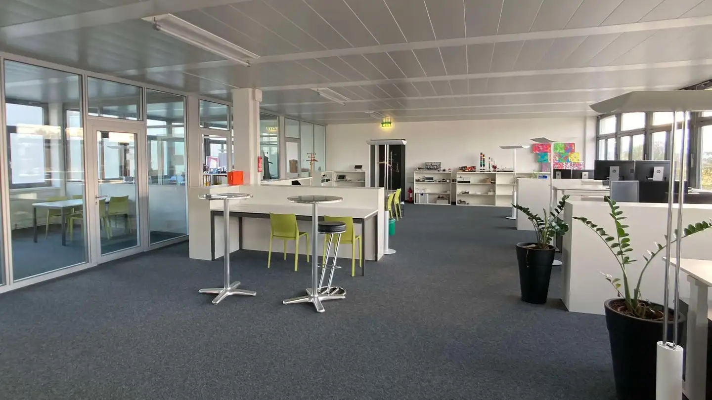 Bürofläche mieten - Im Langhag 14, 8307 Effretikon