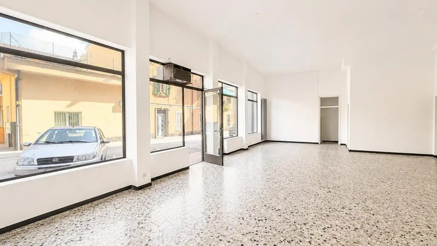 Geschäft mieten - Via Carlo Maderno 6, 6830 Chiasso - Foto 2