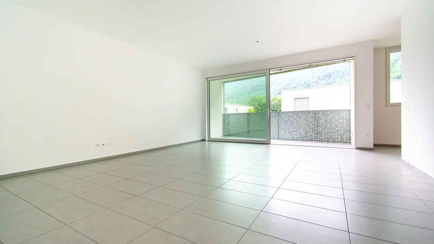 Apartment for rent - Via Dei Gelsi 4, 6533 Lumino - Photo 4