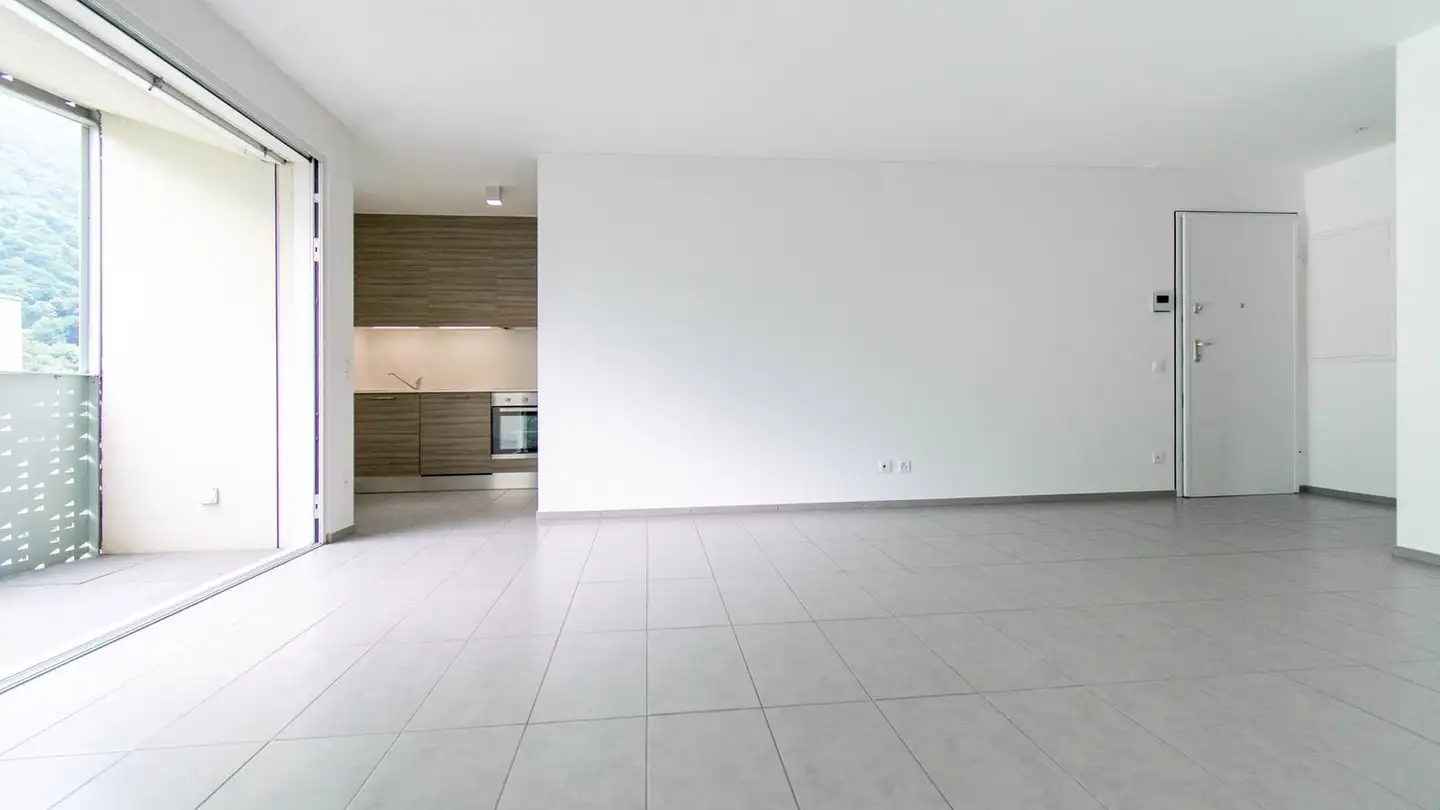 Apartment for rent - Via Dei Gelsi 4, 6533 Lumino - Photo 2