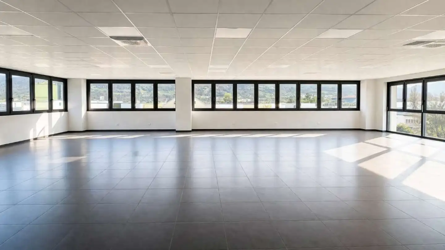 Shop for rent - 6512 Giubiasco - Photo 2