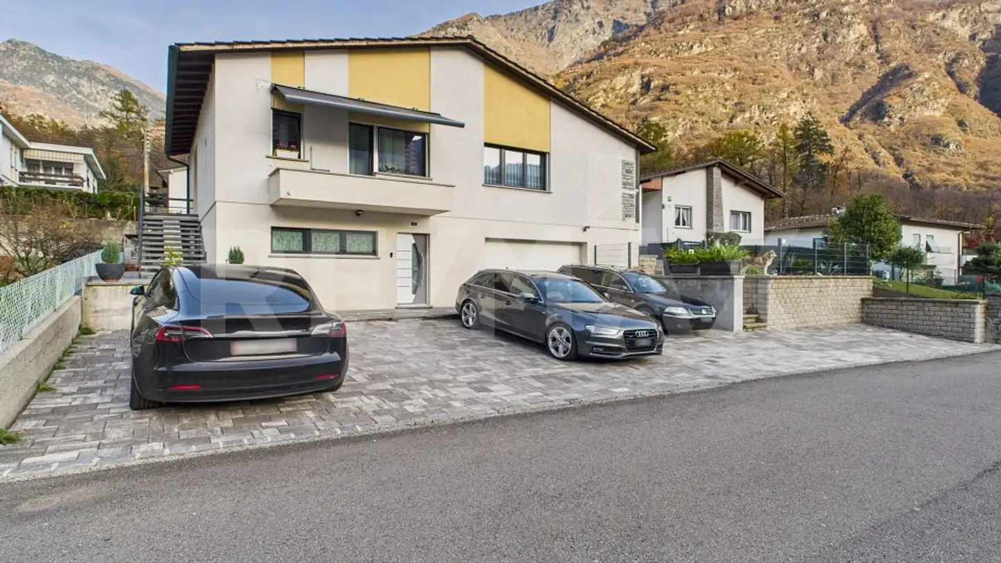 Mehrfamilienhaus kaufen - 6710 Biasca
