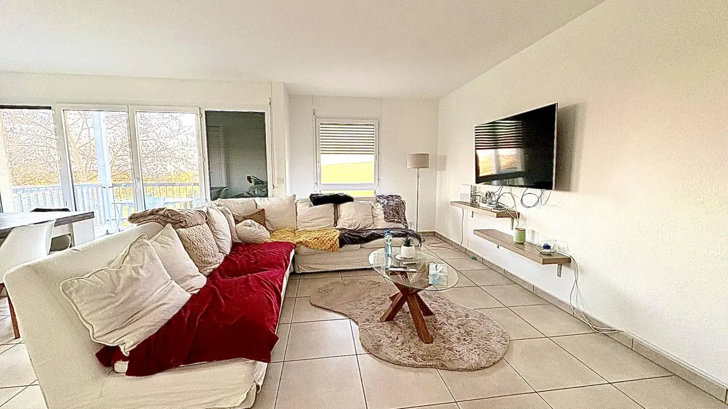 Appartamento in affitto - Route De Rolle, 1186 Essertines-sur-Rolle