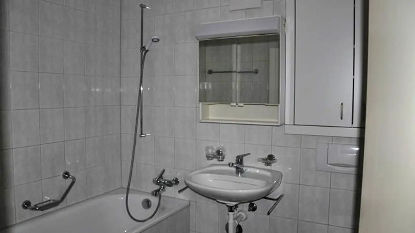 Appartement à louer - Günzenenstrasse 5, 3612 Steffisburg - Photo 4