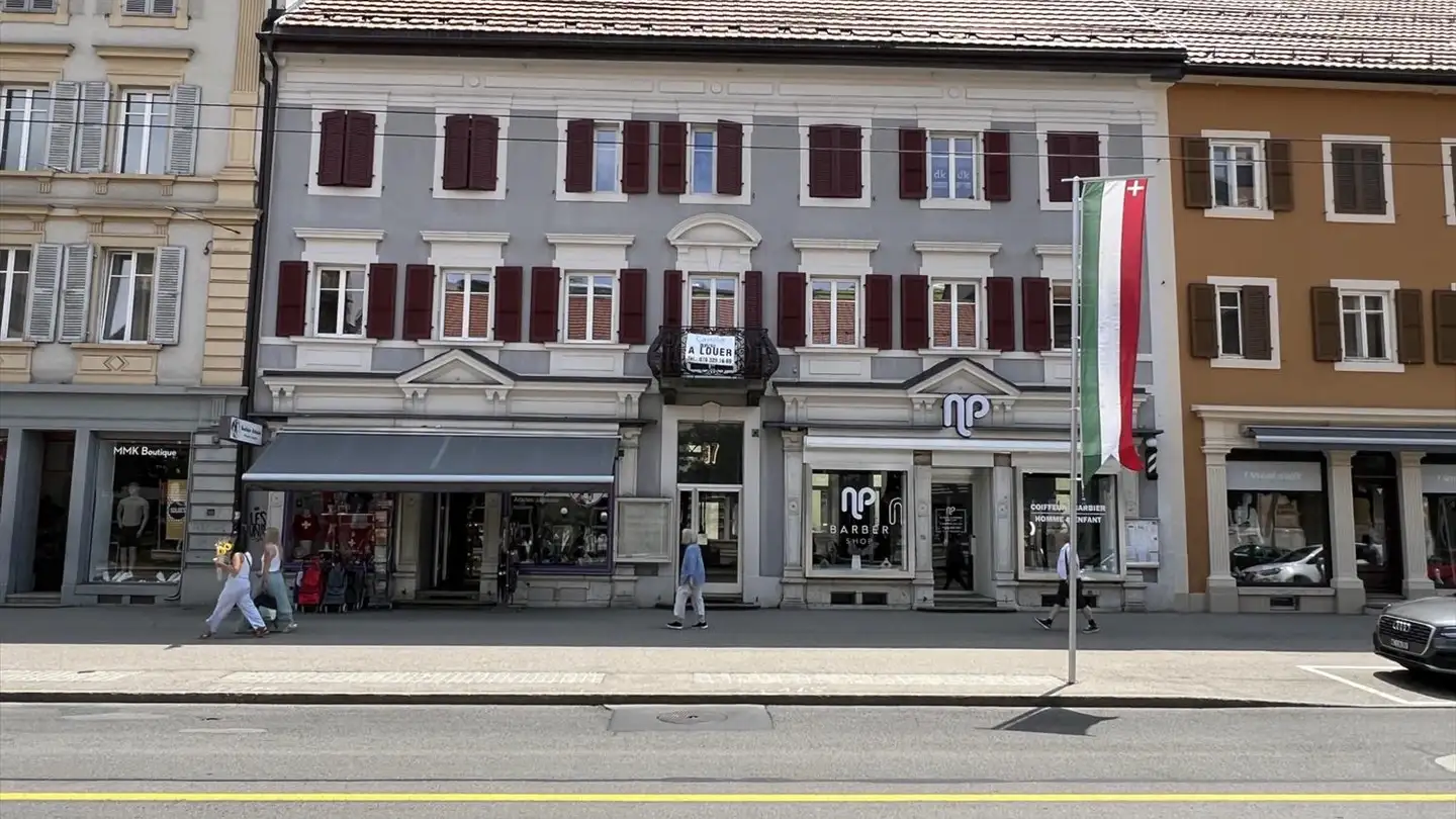 Edificio ad uso misto in vendita - 2300 La Chaux-de-Fonds - Foto 2