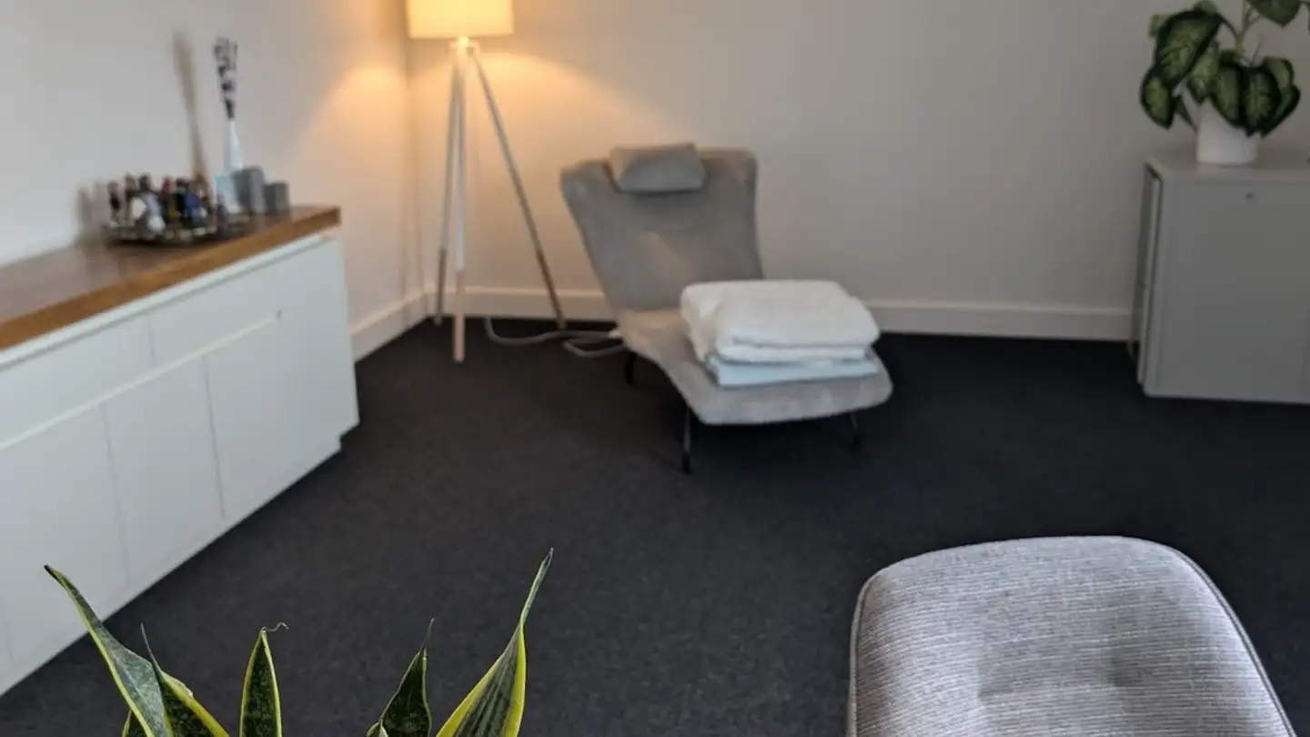 Commercial for rent - Bahnhofplatz 10, 8853 Lachen SZ