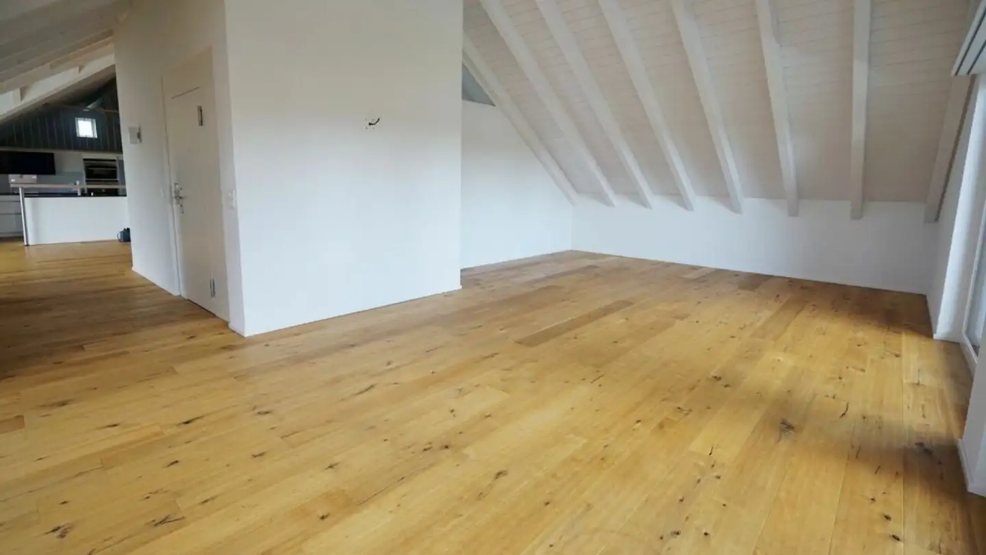 Dachgeschosswohnung mieten - Ettingerstrasse 15, 4108 Witterswil - Foto 4